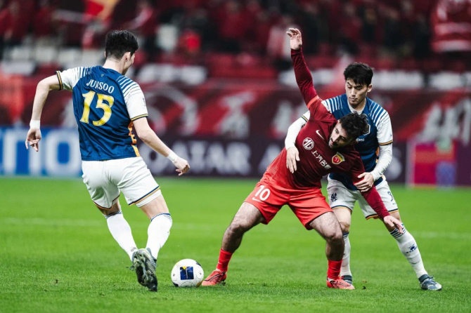 国际比赛日突围战来临;上海海港围绕NBA季后赛止住颓势;媒体盛赞;身体对抗强度拉满的简单介绍 国际比赛日突围战来临;上海海港围绕NBA季后赛止住颓势;媒体盛赞;身体对抗强度拉满的简单介绍