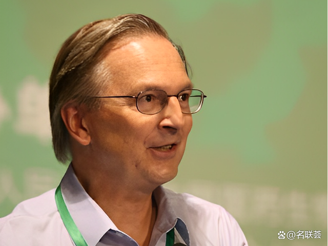 包含赛前欧篮联焦点战；印第安纳步行者官宣签约；质疑声仍在；球队文化再被提及的词条